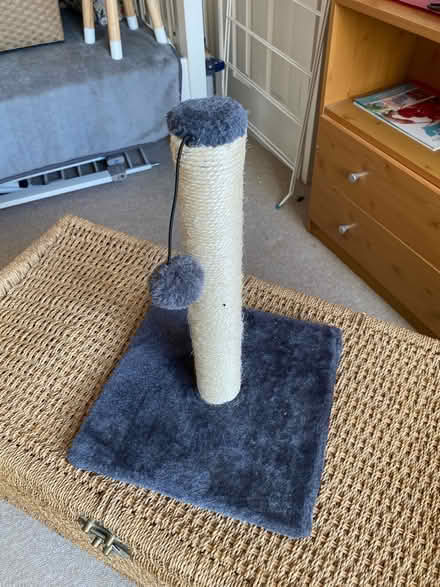 Photo of free Cat scratch post (Oxton Village CH42) #1