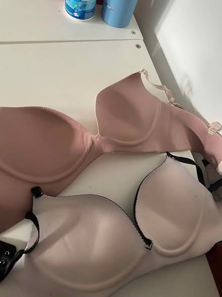 Photo of free Women’s bra 34B (W4) #2