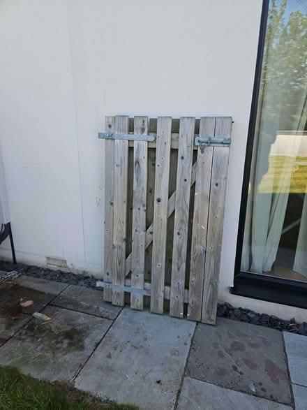 Photo of free Timber gate with fixings (Halton LA2) #1