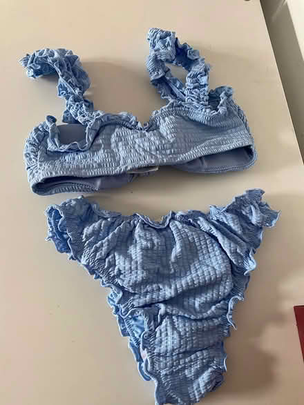 Photo of free Swimsuit H&M (W4) #1