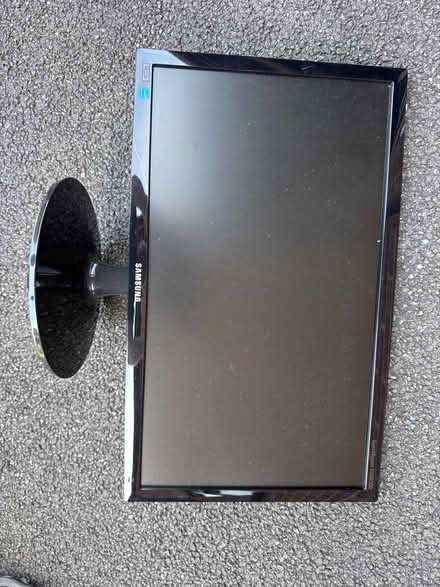 Photo of free 20 inch monitor (Handbridge CH4) #1