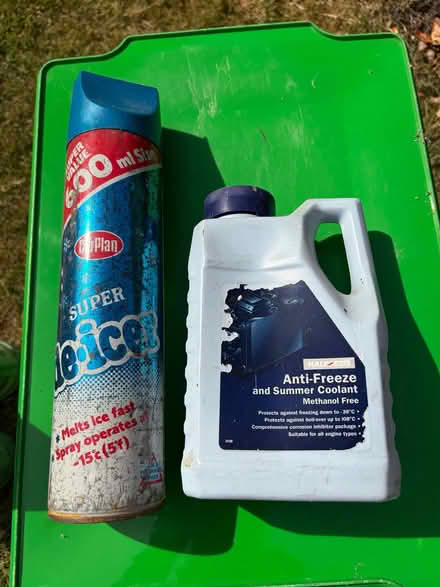 Photo of free Foot pump, de-icer, tyre lever (Longbarn WA2) #2