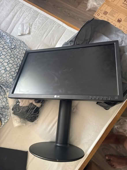 Photo of free LG monitor (E148NP) #1