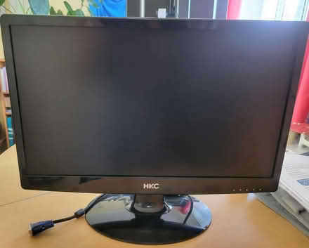 Photo of free hkc monitor (Letchworth SG6) #1