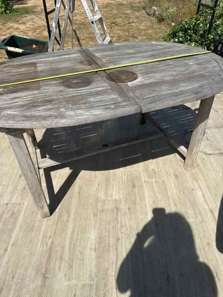 Photo of free Oak garden table (Hanworth Park, TW13) #2
