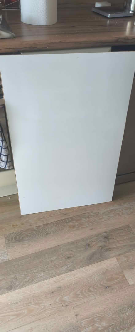Photo of free A1 sized whiteboard (Barnard's Green WR14) #1