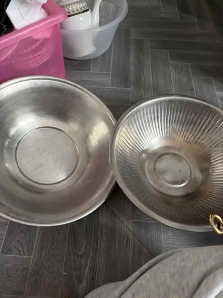Photo of free Frying pan & steel bowls (Enfield EN3) #2