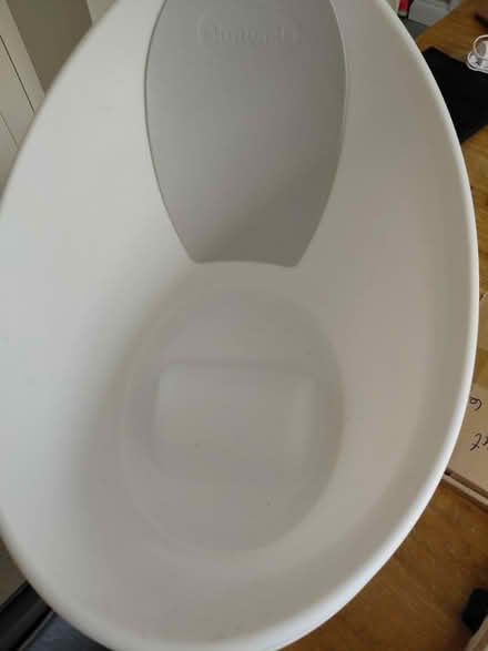 Photo of free Baby Bath (Knightsfield Welwyn Garden AL8) #2