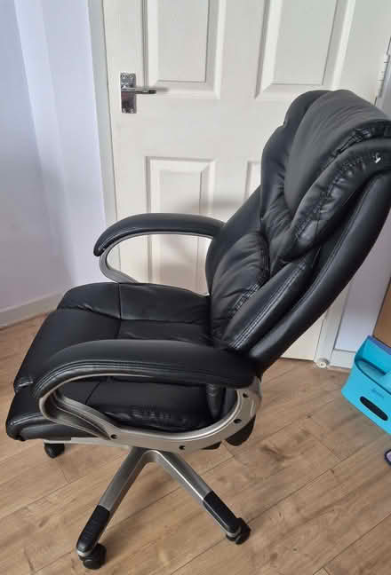 Photo of free Black Faux Leather Computer Chair (Greenhithe DA9) #3