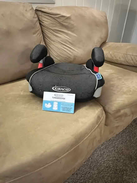 Photo of free Graco Car Booster Seat (Briarcliffe, Wheaton) #1