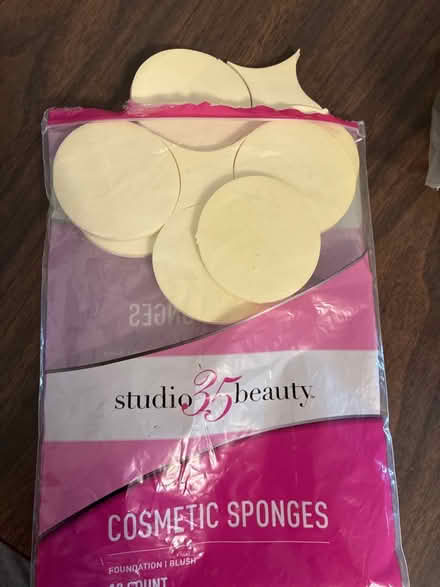 Photo of free Studio 35 beauty Cosmetic Sponges (Los Altos near Foothill) #1