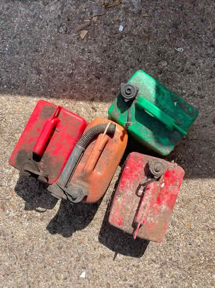 Photo of free Petrol cans (Colchester station CO4) #1