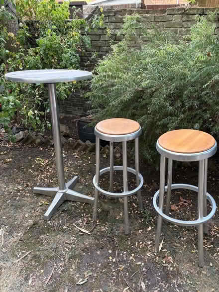 Photo of free Tall table and stools (Richmond TW9) #1
