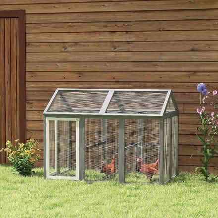 Photo of Chicken coop/rabbit cage (Harold Wood RM3) #1