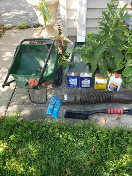 Photo of free Various items (Downtown Bartlett) #1