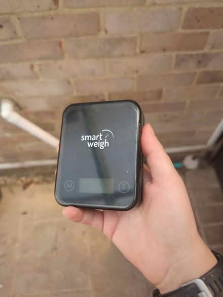 Photo of free Digital pocket scale (Aston OX18 2) #1