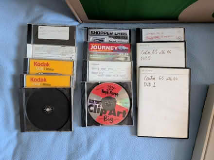 Photo of free Old CDs and empty cases (Holt Park LS16) #1