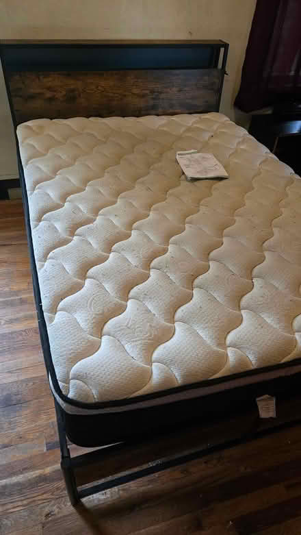 Photo of free full size Bed (Midland, wa) #1
