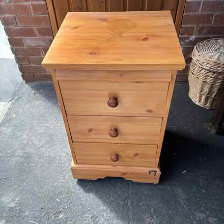 Photo of free drawer unit (Ellesmere port) #1