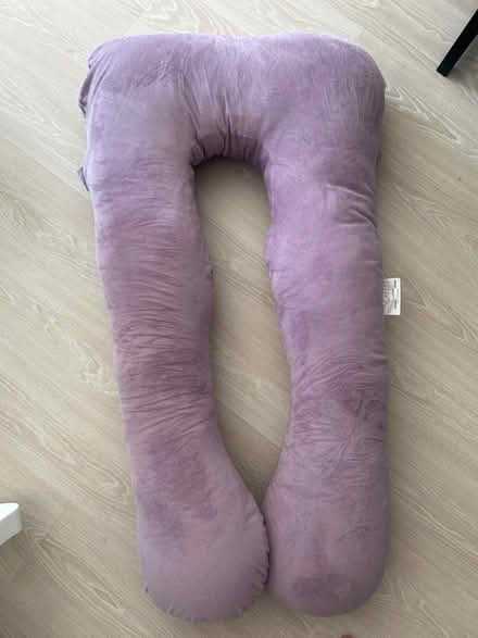 Photo of free Pregnancy pillow (Rainham RM13) #1
