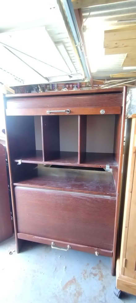 Photo of free Tambor unit in dark veneer (Yateley GU46) #2