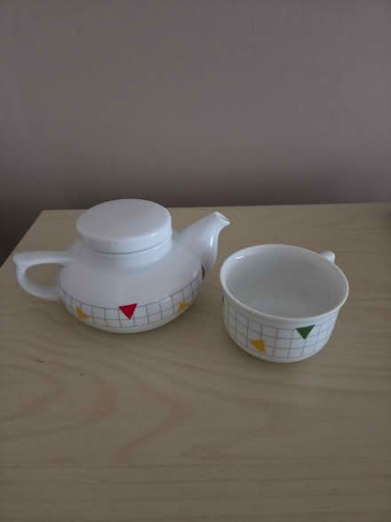 Photo of free Single tea pot & tea cup set (Alta Vista) #2
