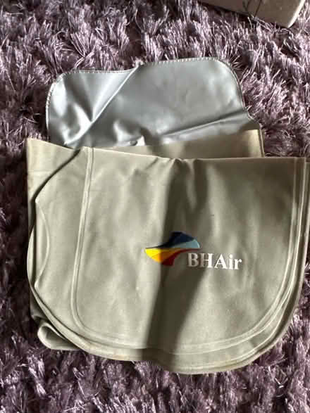 Photo of free inflatable travel pillow (Ashford TW15) #1