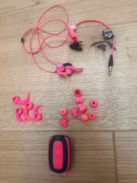 Photo of free Waterproof mini pod for Music (Se6 2ha) #2