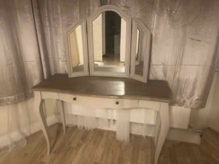 Photo of free Dressing table with stool (E173 Rp) #1