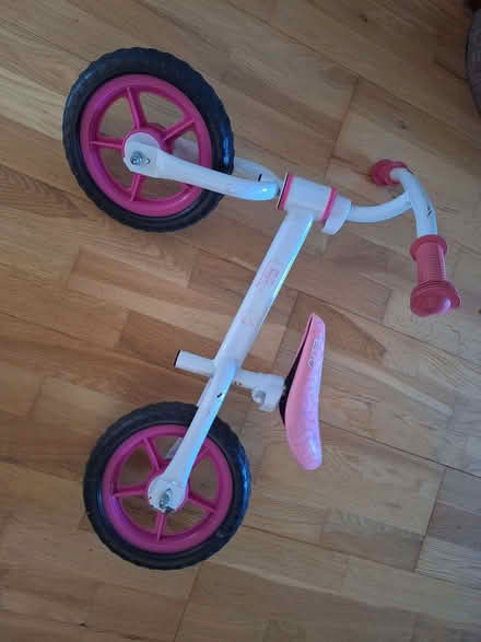 Photo of free Pink balance bike (Swanley BR8) #1