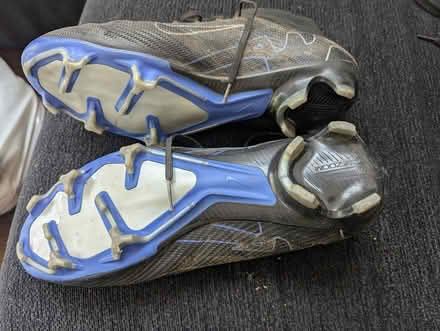 Photo of free Nike football boots size 7 (Abingdon OX14) #3