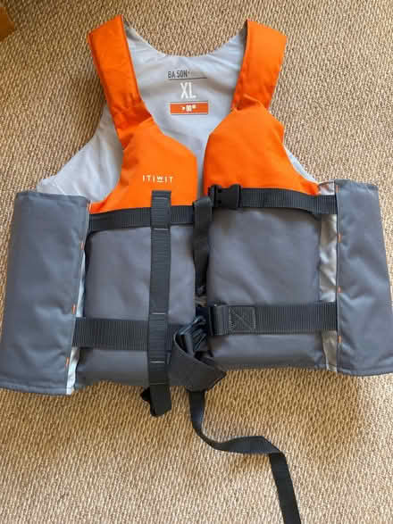 Photo of free Itiwit Buoyancy Aid (BB7, Mitton, clitheroe) #1