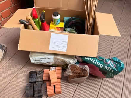 Photo of free Gardening goodies (Highbury N5) #1