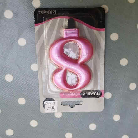 Photo of free Number 8 birthday candle (Broomhill S10) #1