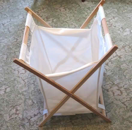 Photo of free laundry bag on frame (Addiscombe CR0) #1