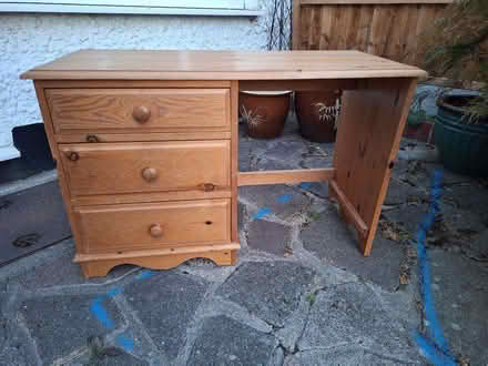 Photo of free Pine Dressing table (Westcliff-on-sea SS0) #1