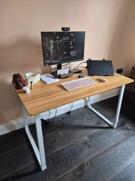 Photo of free VComputer desk, Vasagle, oak (Stepaside) #2