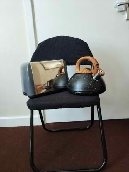 Photo of free Stove top kettle and toaster (Egdbaston) #1