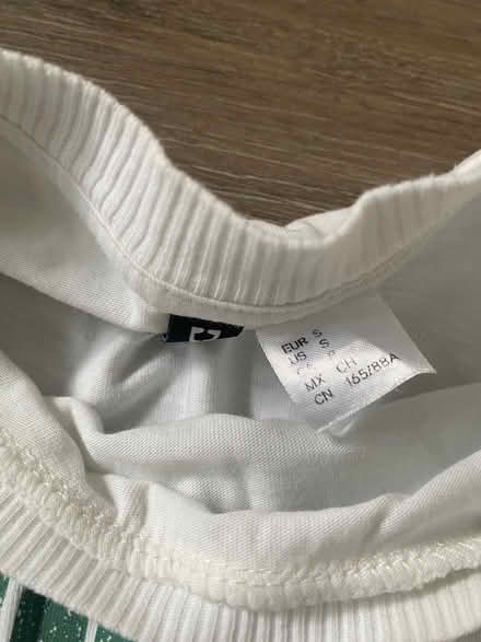 Photo of free Crop top (W4) #4