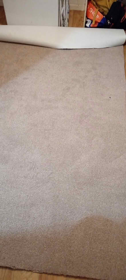 Photo of free Footstool and carpet (Tf3 1ln) #2