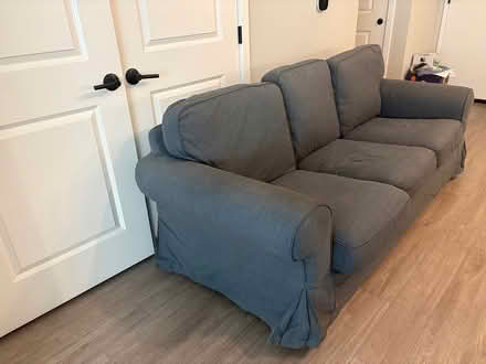 Photo of free Clean sofa with great cushions (College Park near UMD) #3