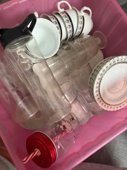 Photo of free Miscellaneous kitchen stuff (Enfield EN3) #4