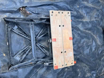 Photo of free Work bench (SE9) #2