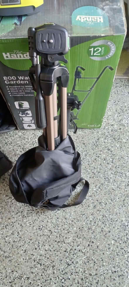 Photo of free Camera Tripods (Minster CT12) #1