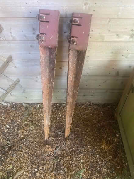 Photo of free Metal post supports (Childwickbury AL3) #1