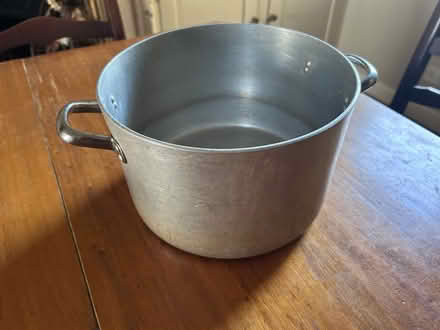 Photo of free 25cm pan (Oldfield Park BA2) #1