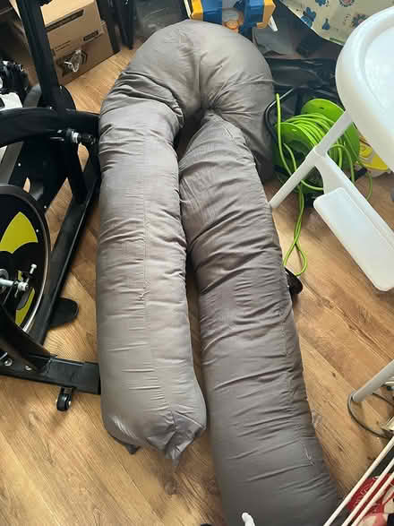 Photo of free Pregnancy pillow (Ipswich IP2) #1