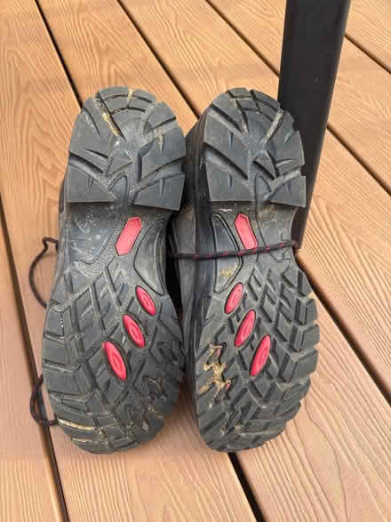 Photo of free Men’s walking / hiking boots (Cheadle Hulme SK8) #2