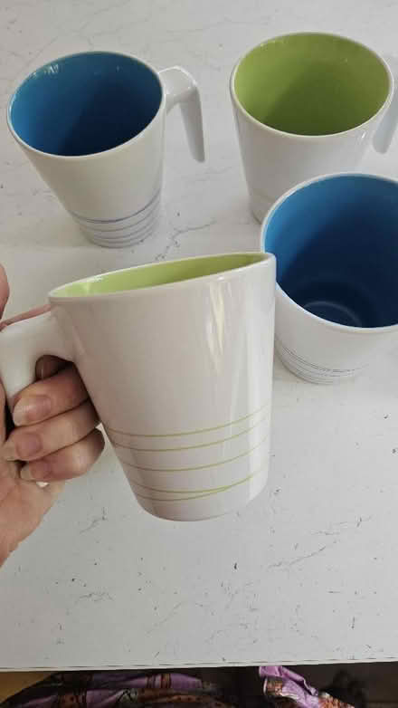 Photo of free Four mugs and four glasses (Terriers HP13) #2