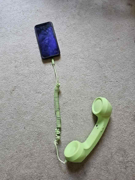 Photo of free Vintage-style Handset for mobile (Surbiton, KT6) #3
